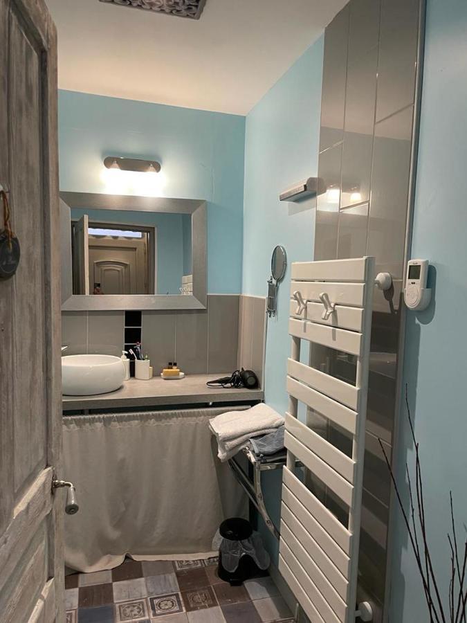 Hotel Le Cedre Bleu à Liévin Extérieur photo